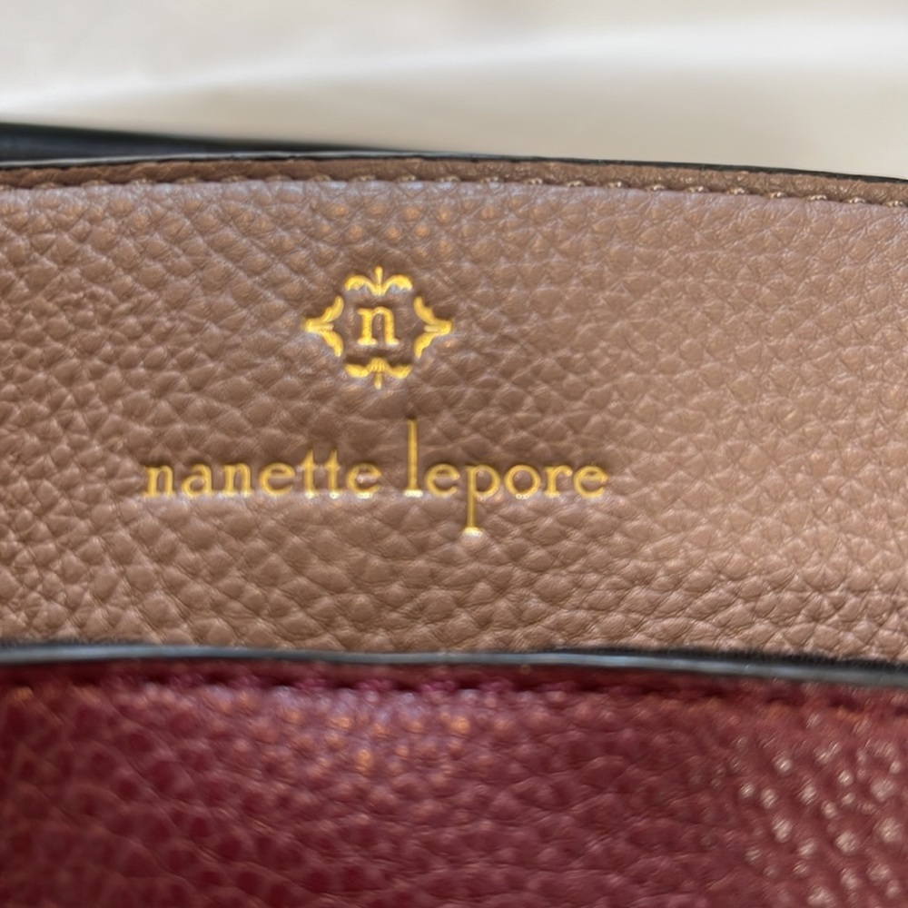Nanette Lepore burgundy and mauve women’s pocketbook - Picture 2 of 11